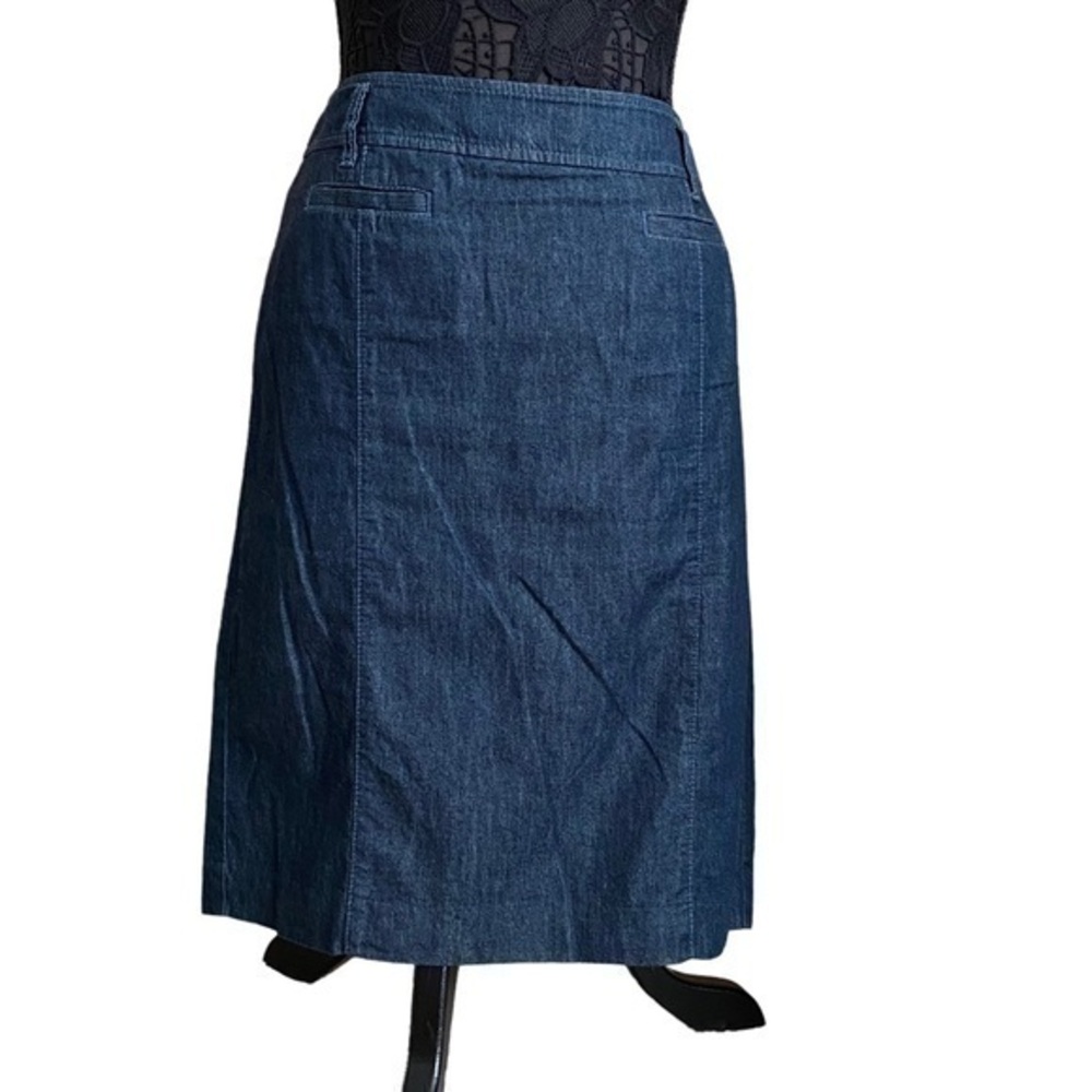 Ann Taylor Blue Cotton Denim A Line Pencil skirt Relaxed Fit Size 8 EUC